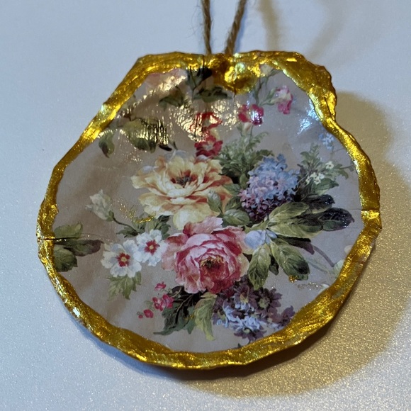 Other - Handcrafted Shell Ornament Pink Floral Gold Decoupage